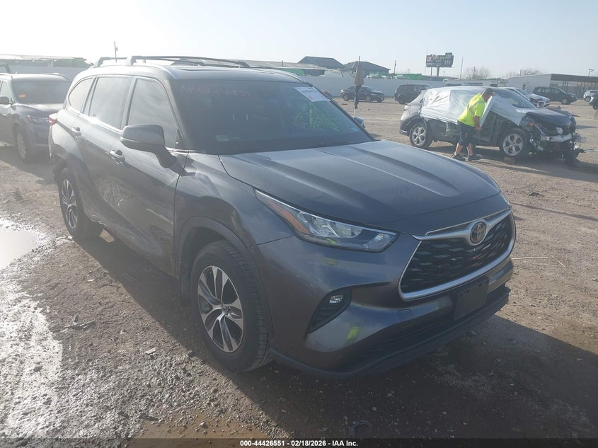 2020 Toyota Highlander Xle