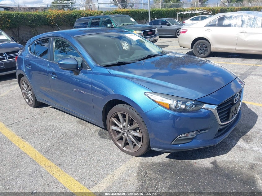 2018 Mazda Mazda3 Touring