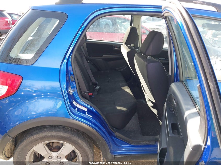 2012 SUZUKI SX4 auction photo 8