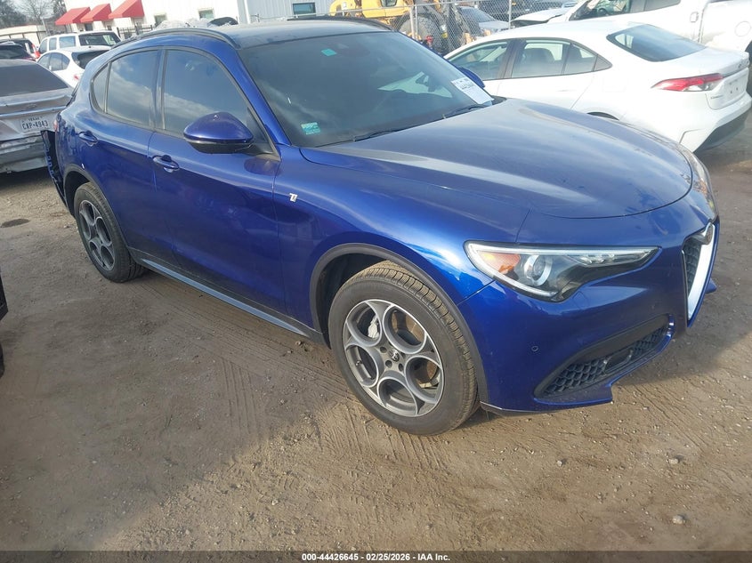2022 Alfa Romeo Stelvio Ti Awd