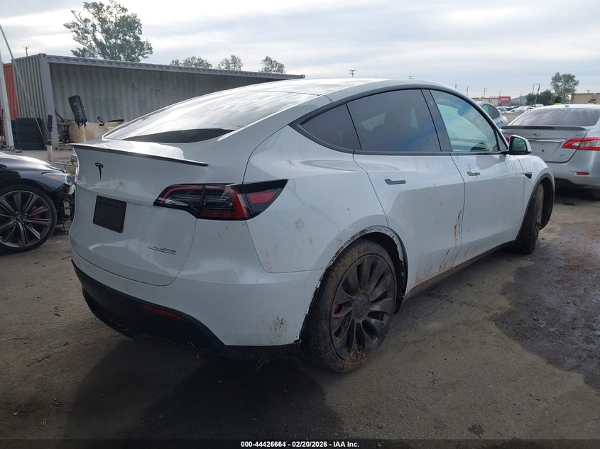 2022 Tesla Model Y Performance Dual Motor All-Wheel Drive