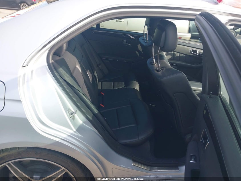 2012 Mercedes-benz E-klasse 3.5 E 350 silver Lot 111044426723 Vin WDDHF5KB7CA555559