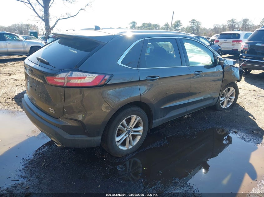 2019 Ford Edge Sel