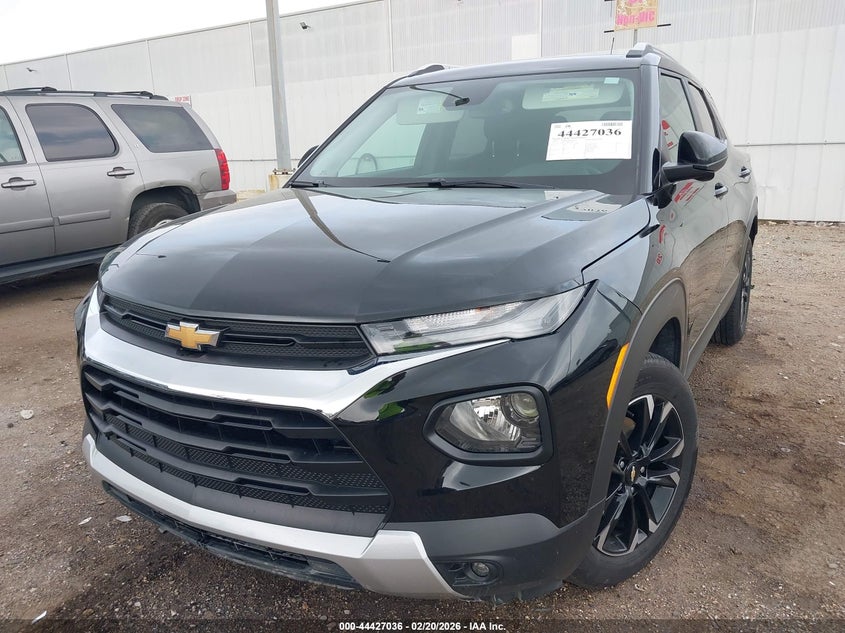 VIN KL79MPSL1PB216995 2023 CHEVROLET TRAILBLAZER FWD LT