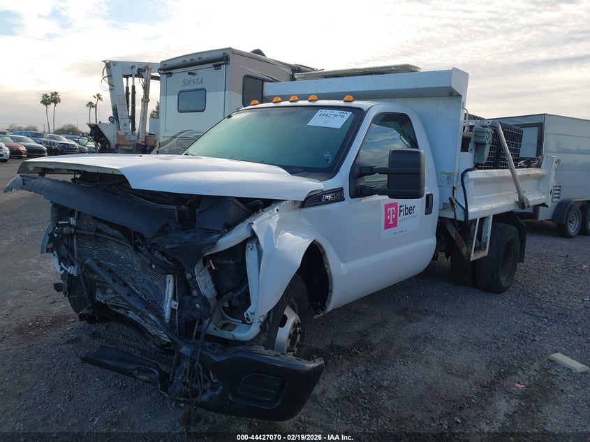 2012 Ford F-350 Chassis Xl