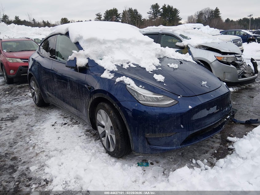 2022 Tesla Model Y Long Range Dual Motor All-Wheel Drive