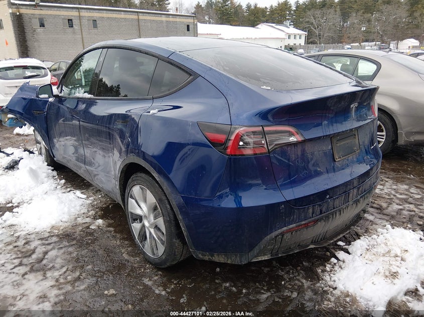 2022 Tesla Model Y Long Range Dual Motor All-Wheel Drive
