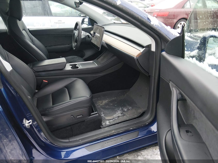 2022 Tesla Model Y Long Range Dual Motor All-Wheel Drive