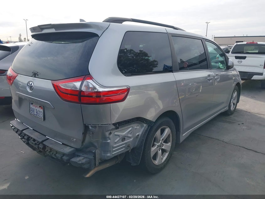2018 Toyota Sienna Le 8 Passenger