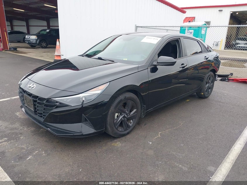 2022 Hyundai Elantra Sel