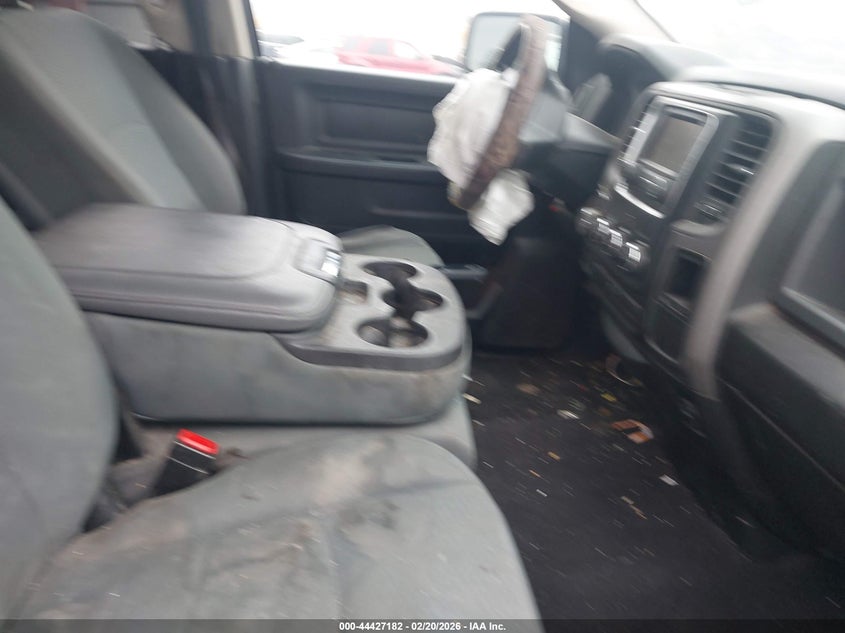 2017 Ram 1500 Express 4X4 6'4 Box