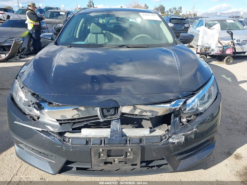 2018 Honda Civic Ex VIN: 19XFC2F73JE031673 Lot: 44427327