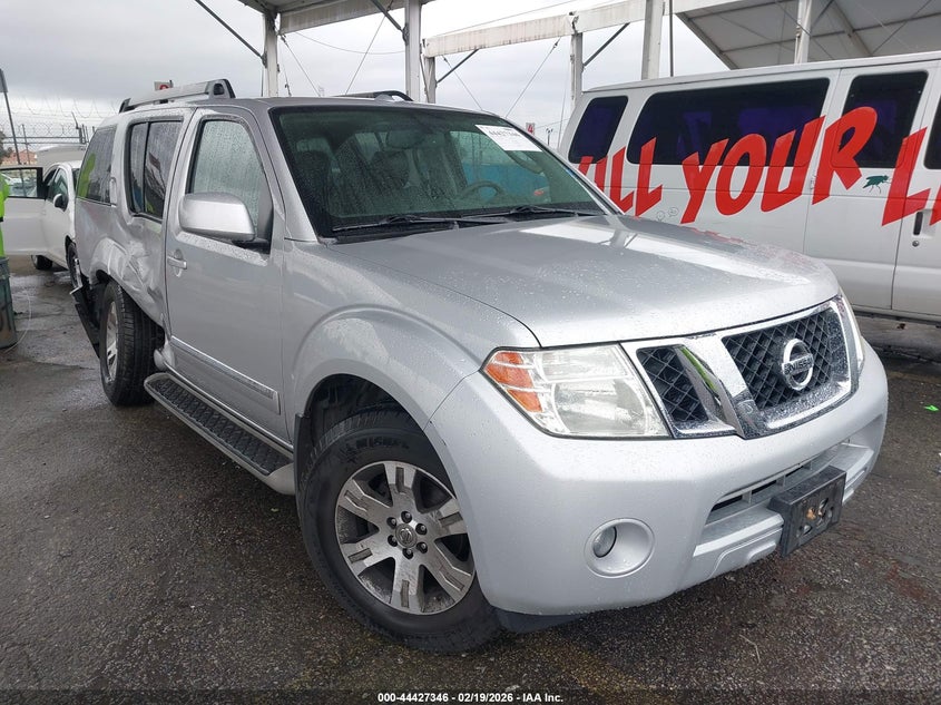 2012 Nissan Pathfinder Silver