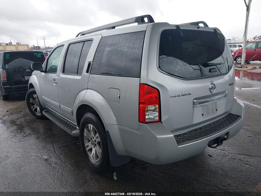 2012 Nissan Pathfinder Silver