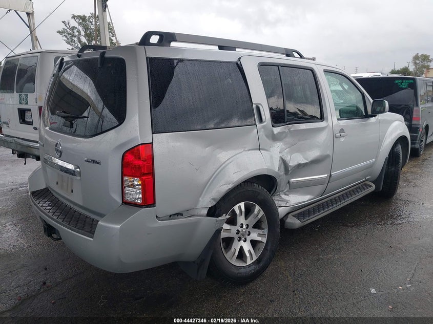 2012 Nissan Pathfinder Silver
