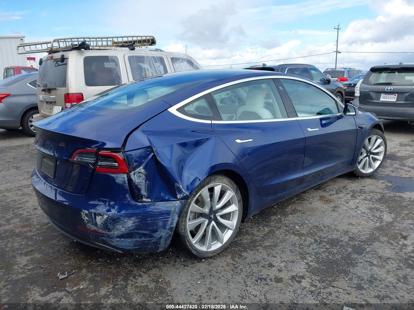 2018 Tesla Model 3 Long Range/Performance
