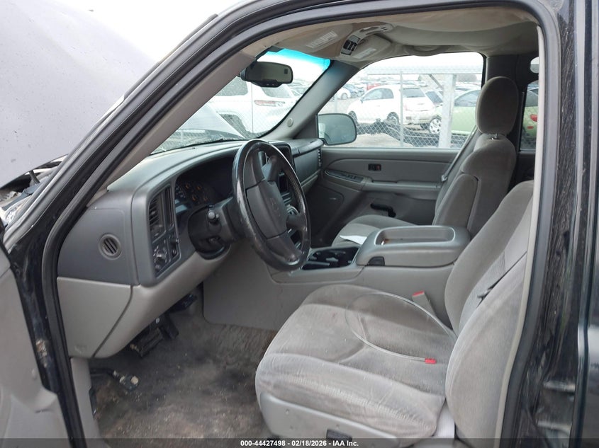 2004 Chevrolet Suburban 1500 Ls