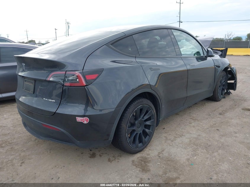 2024 Tesla Model Y Long Range Dual Motor All-Wheel Drive