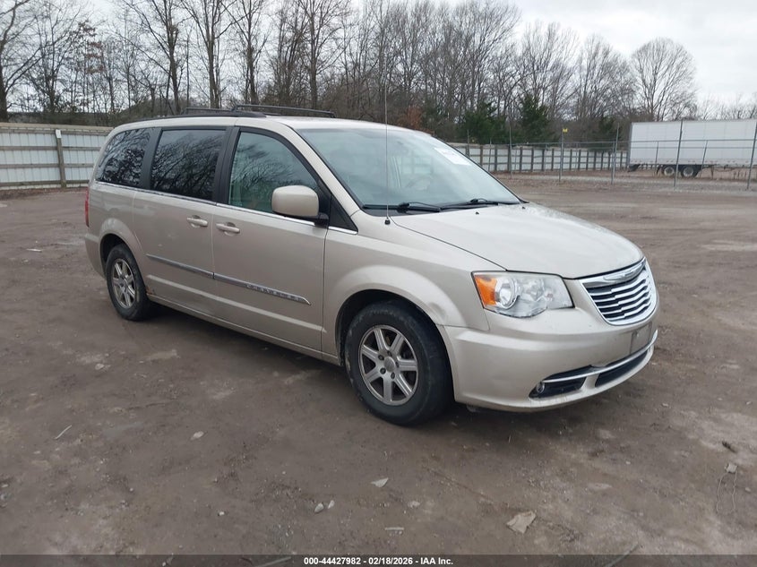 2013 Chrysler Town & Country Touring