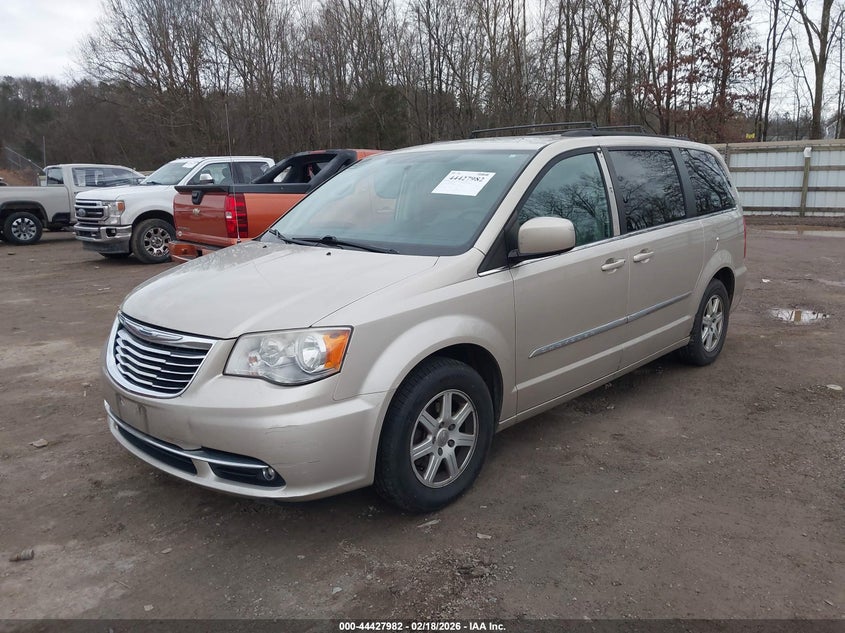 2013 Chrysler Town & Country Touring