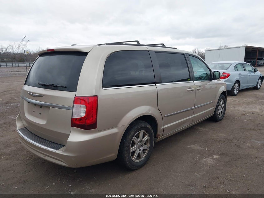 2013 Chrysler Town & Country Touring