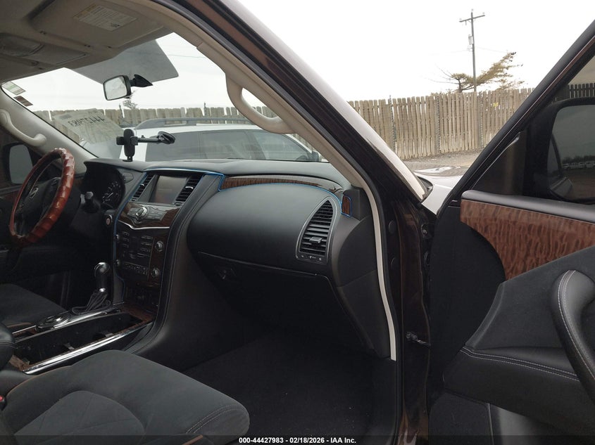 2017 Nissan Armada Sv