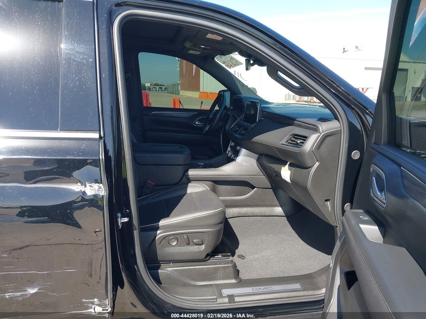 2023 GMC Yukon Xl 4Wd Slt