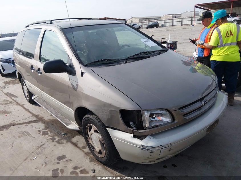 1998 Toyota Sienna Xle