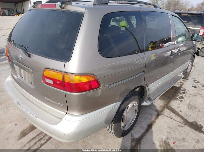 1998 Toyota Sienna Xle