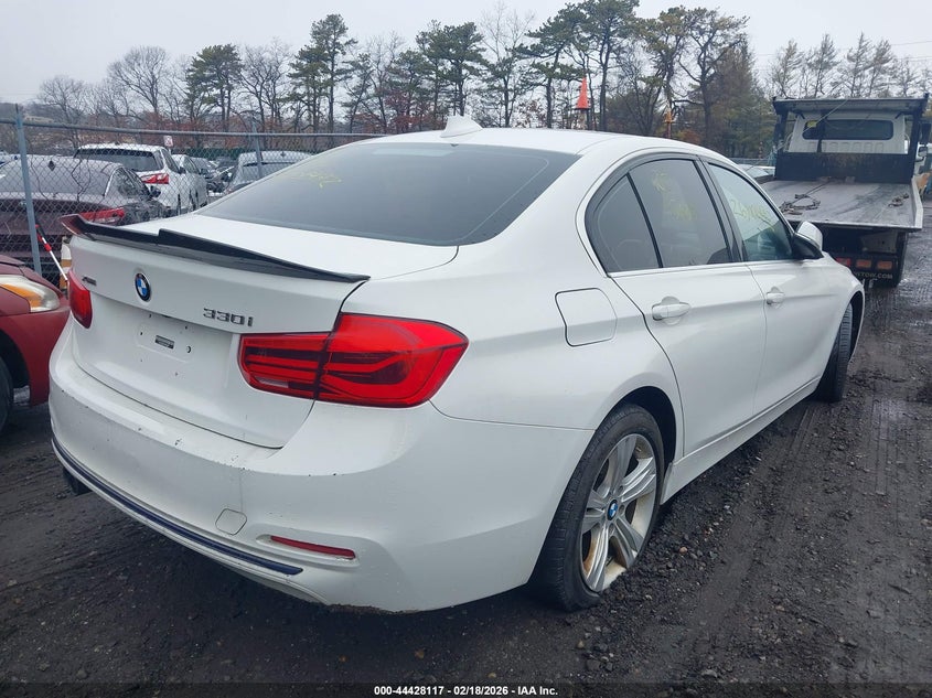 Vin: wba8d9g54jnu68795, lot: 44924709, bmw 330i xdrive 20184