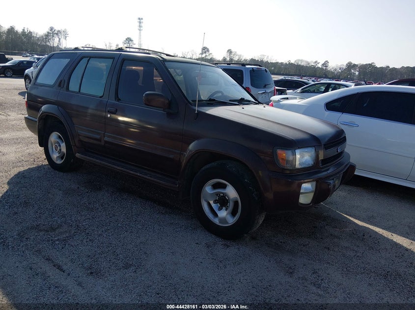 1999 INFINITI QX4 LUXURY