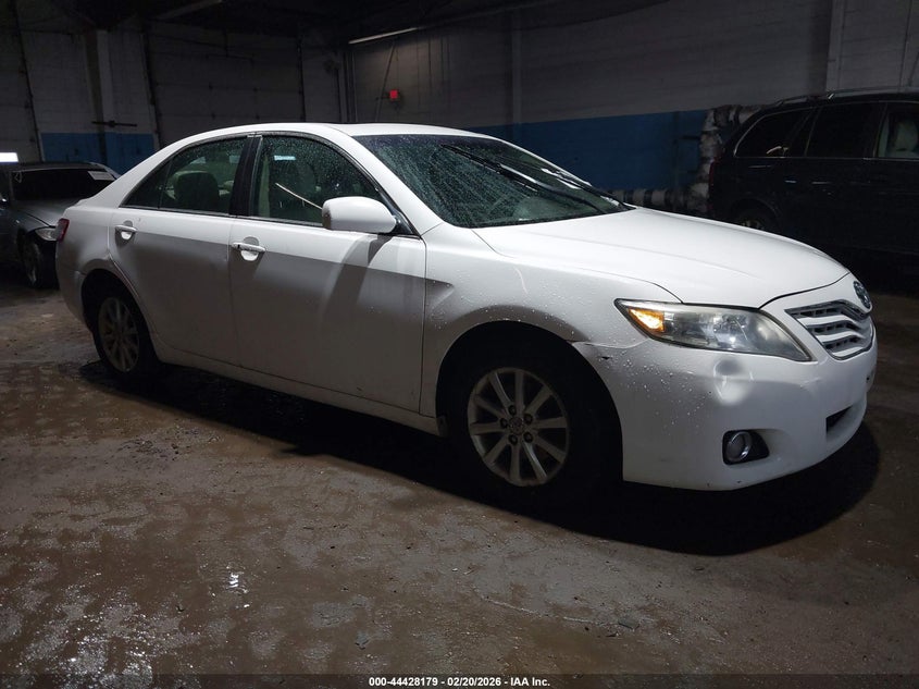 2011 Toyota Camry Xle V6