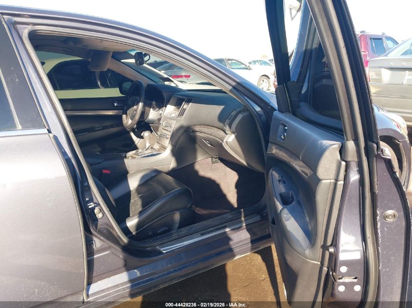 2012 Infiniti G37 Journey