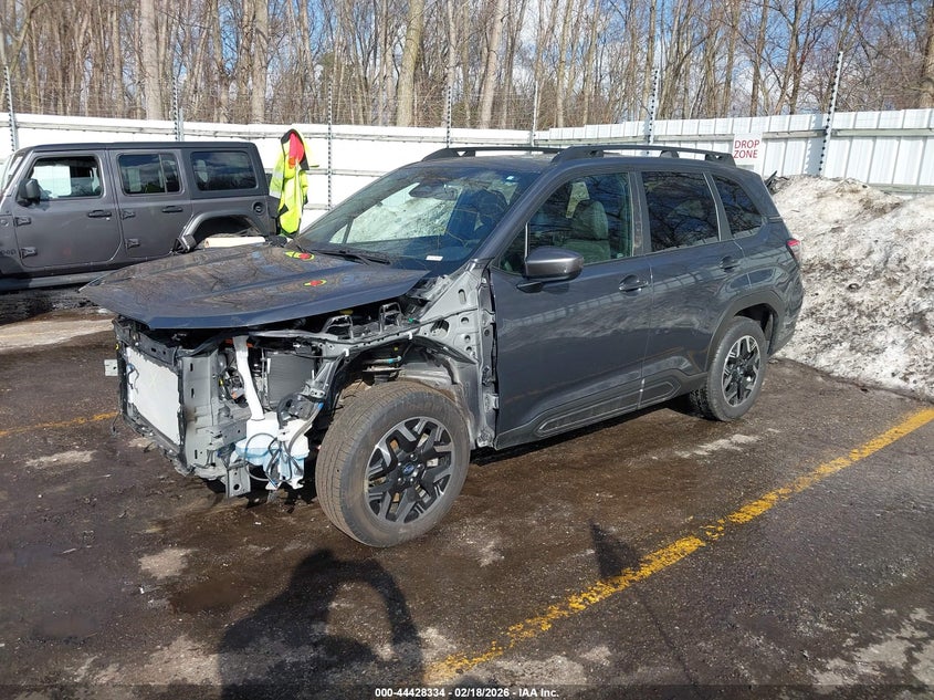 2025 Subaru Forester Premium