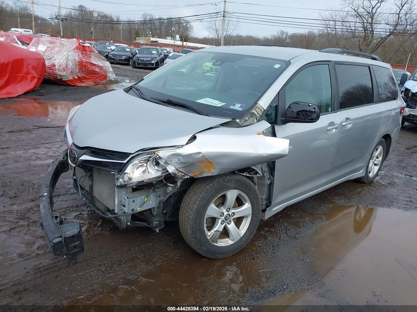 2019 Toyota Sienna Le 8 Passenger