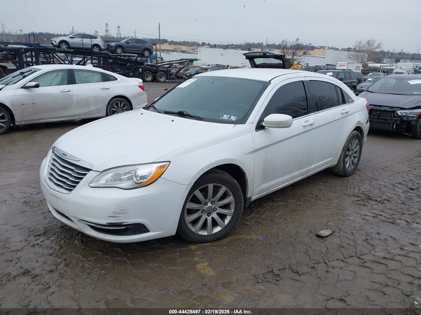 2013 Chrysler 200 Touring