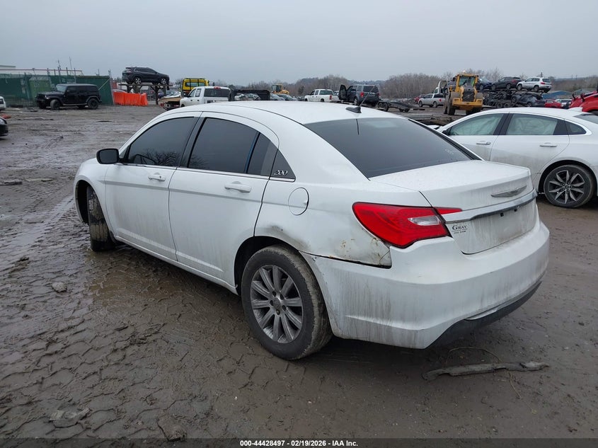 2013 Chrysler 200 Touring