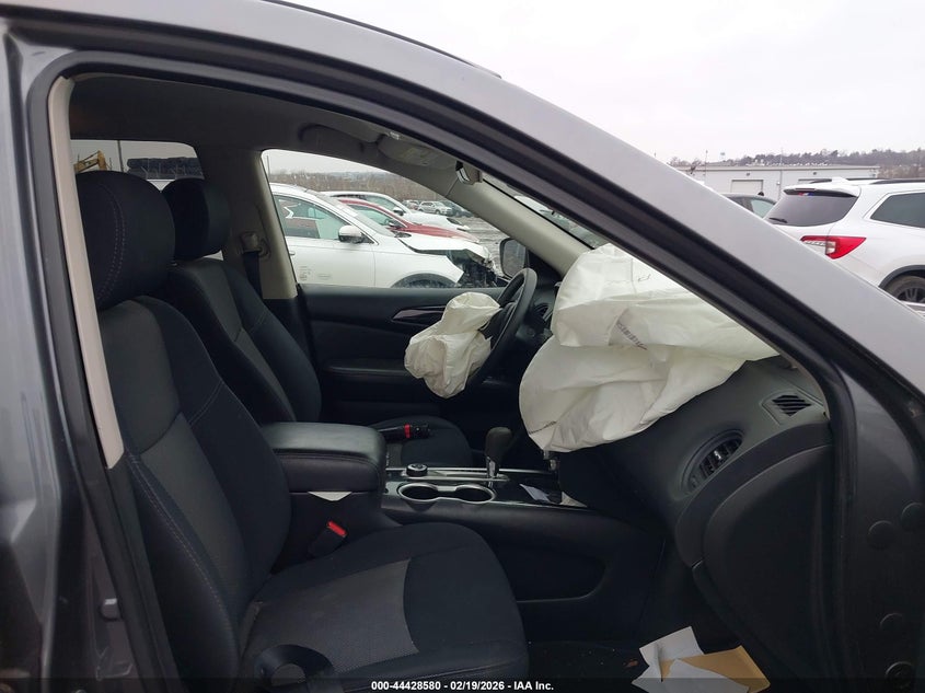 2018 Nissan Pathfinder S