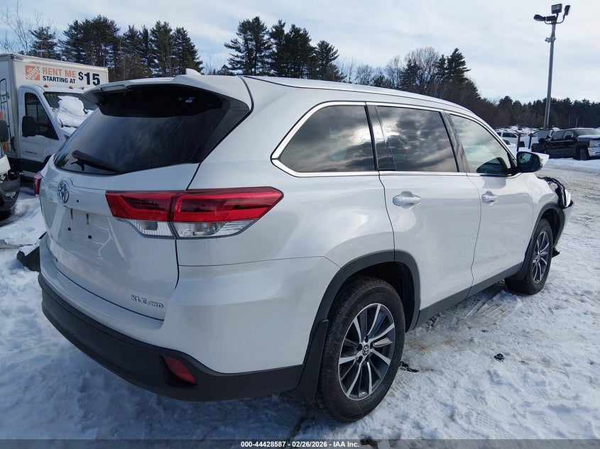 2019 Toyota Highlander Xle