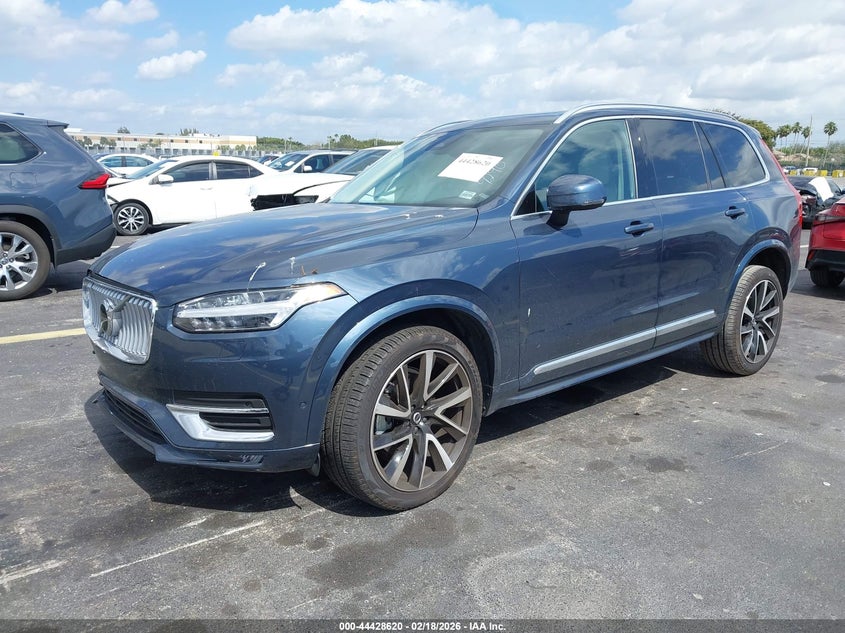 2025 Volvo Xc90 B6 Plus 7-Seater