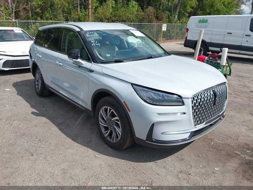 2025 Lincoln Corsair Premiere