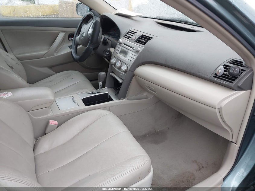 2010 Toyota Camry Le