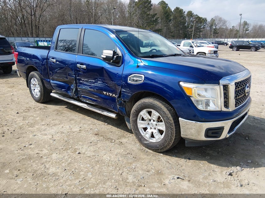 2017 NISSAN TITAN SV