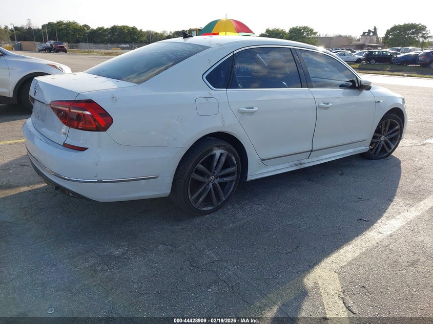 2017 Volkswagen Passat 1.8T R-Line