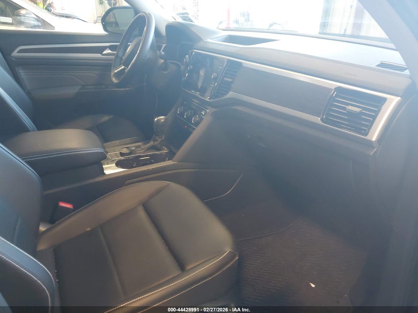 2023 Volkswagen Atlas 2.0T Se W/Technology