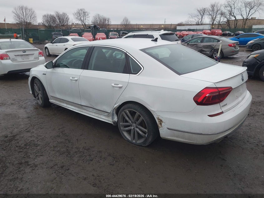 2017 Volkswagen Passat 1.8T R-Line