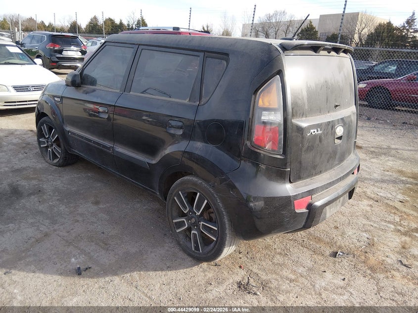 2010 Kia Soul +