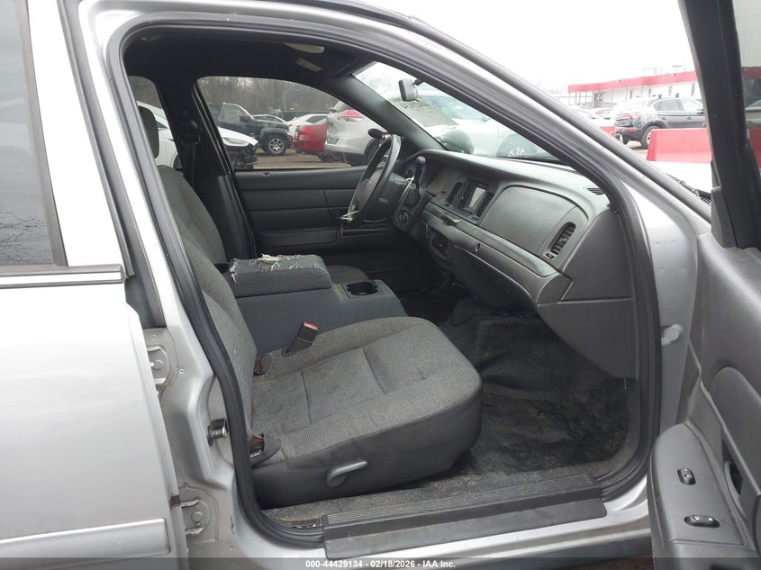 2005 Ford Crown Victoria Police