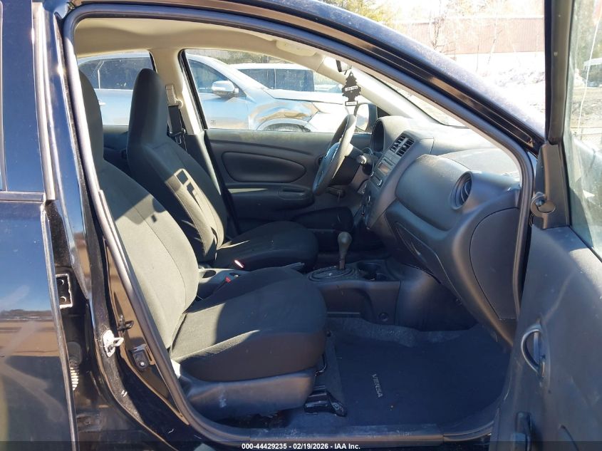 2015 Nissan Versa 1.6 S+