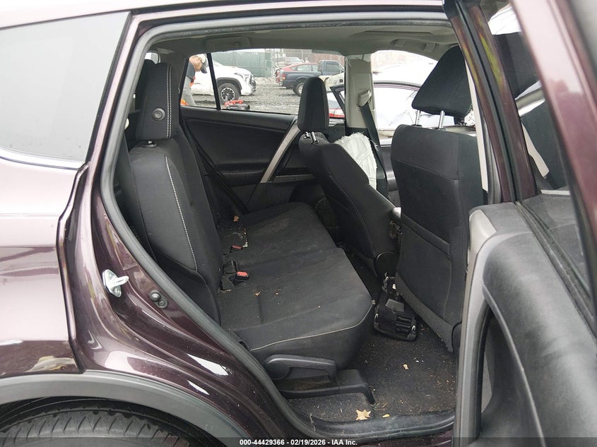 TOYOTA RAV4 - zdjęcie 8